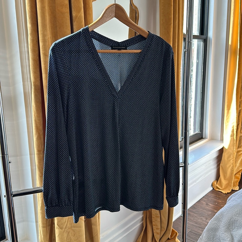 Size large Banana Republic blouse with blue and white pattern